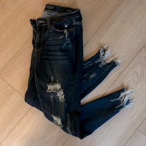 COPY - Distressed jeans size 9 29 Judy Blue